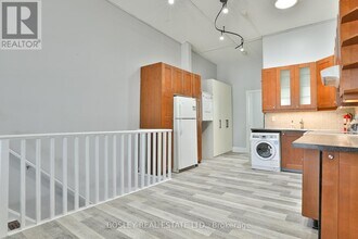 179 Queen St E in Toronto, ON - Building Photo - Building Photo