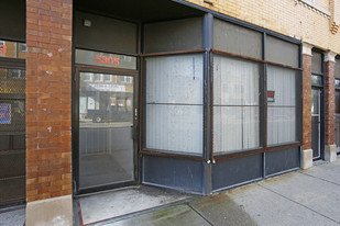 5301-5311 W Chicago Ave in Chicago, IL - Foto de edificio - Building Photo