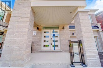 3328 Marchington Sq in Pickering, ON - Building Photo - Building Photo