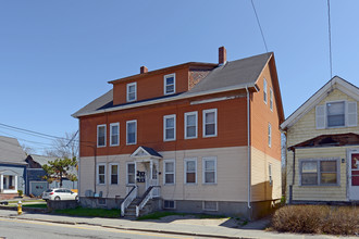 40 Arlington Ave in Warren, RI - Building Photo - Primary Photo