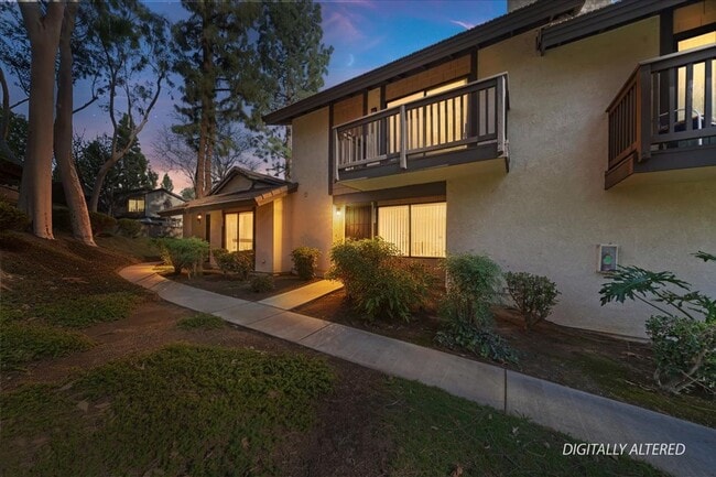 property at 5467 Vía Del Tecolote