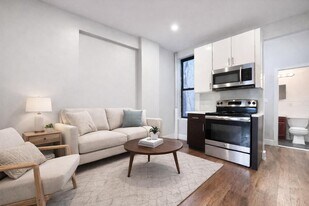 523 W 156th St in New York, NY - Building Photo