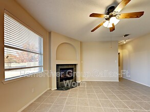 10613 Gleneagles Ln in Rowlett, TX - Building Photo - Building Photo