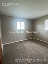 553 Lincoln Dr in Bloomfield, IN - Building Photo - Building Photo