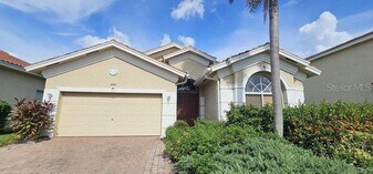 4189 River Bank Way in Port Charlotte, FL - Building Photo