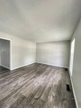 2105 Brady Ln in Lafayette, IN - Building Photo - Building Photo