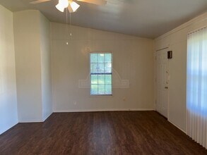 916 Evergreen Dr in Killeen, TX - Building Photo - Building Photo