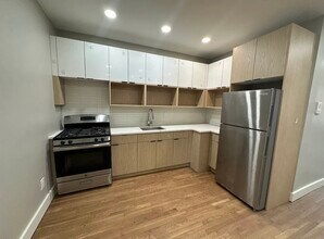 818 Macdonough St, Unit 2 in Brooklyn, NY - Building Photo - Building Photo