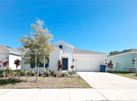 1153 Deepwater Cir in Eagle Lake, FL - Building Photo