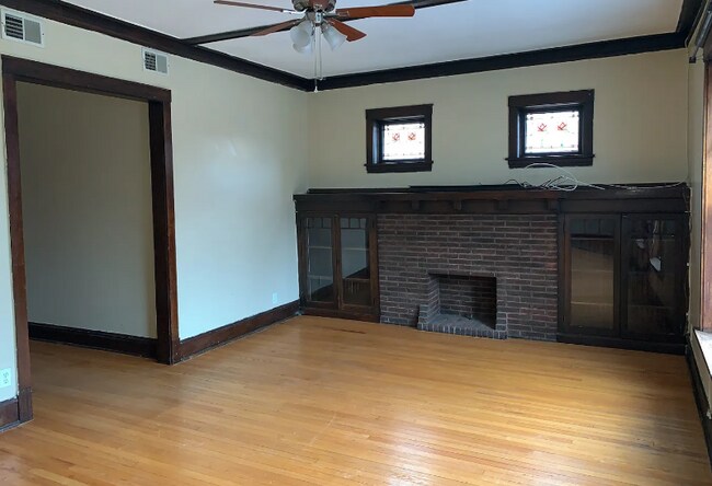 32 N Ashland Ave in Chicago, IL - Building Photo - Building Photo