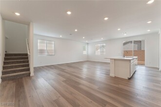 4136 Paragon Crst Ct in Las Vegas, NV - Building Photo - Building Photo