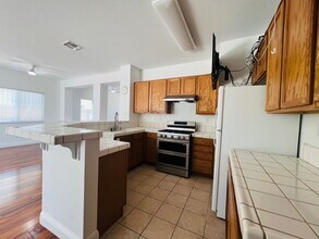 1952 Expedition Way in Sacramento, CA - Building Photo - Building Photo