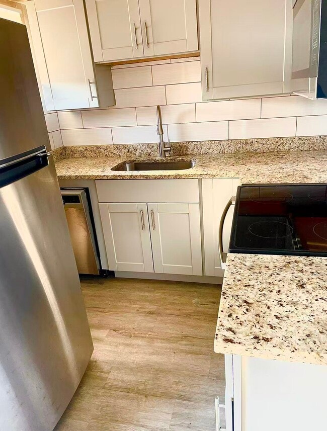 2408 Linhart Ave, Unit 2408 Linhart Avenue Fort Myers FL in Ft. Myers, FL - Foto de edificio - Building Photo