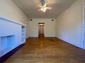 2522 N Kedzie Blvd, Unit 1E in Chicago, IL - Building Photo - Building Photo