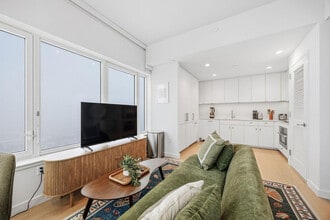 16 Dupont St in Brooklyn, NY - Foto de edificio - Building Photo