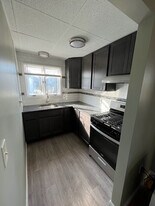 25 Barclay St, Unit 2