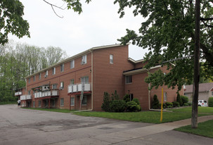 379 Amelia St Apartments