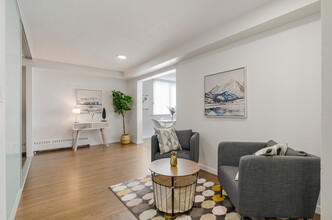 1750 Davie St in Vancouver, BC - Building Photo - Building Photo