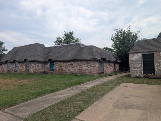 property at 5414 Deep Forest Dr