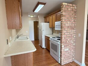 5500 Hillcrest Ln in Lisle, IL - Building Photo - Building Photo