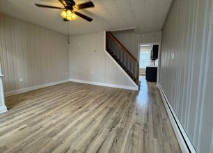 174 Ridge St in Emmaus, PA - Building Photo - Building Photo