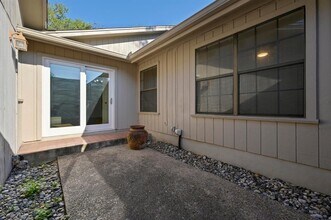7002 Firewheel Hollow in Austin, TX - Building Photo - Building Photo