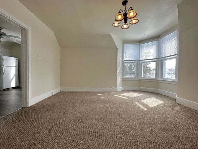 2707 Forest Ave in Two Rivers, WI - Building Photo - Building Photo