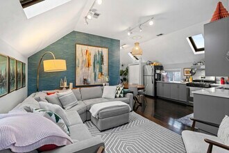 2518 N Campbell Ave in Chicago, IL - Building Photo - Building Photo