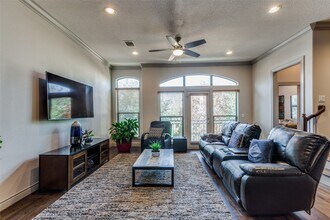 1117 St Charles St in Houston, TX - Foto de edificio - Building Photo