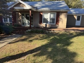 3986 Fortner St in Dothan, AL - Building Photo - Building Photo