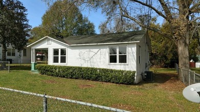 2117 Lake Bradford Rd in Tallahassee, FL - Building Photo - Building Photo