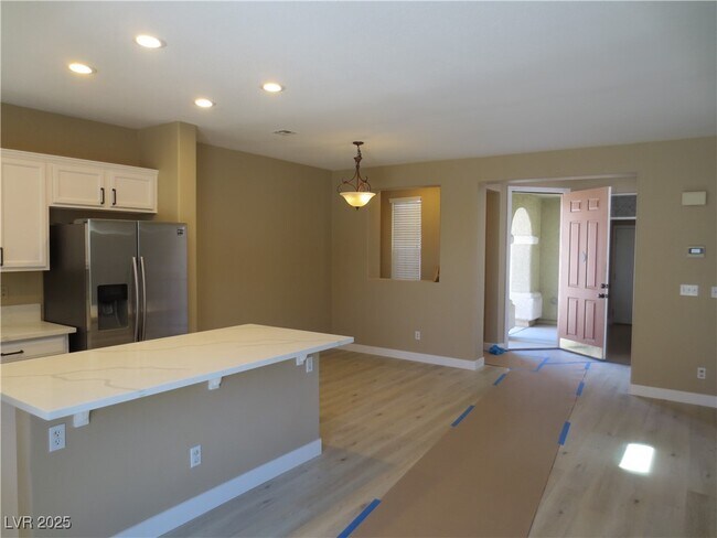 property at 5837 Tamarack Lodge Ln