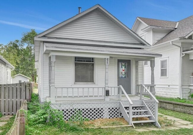 820 Charleston St in Lincoln, NE - Building Photo - Building Photo