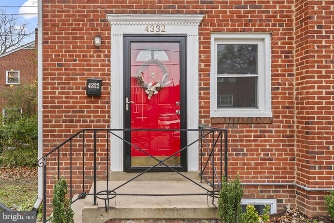 4332 Utica Ave in Alexandria, VA - Building Photo - Building Photo