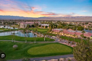 67452 S Chimayo Dr, Unit Desert Princess in Cathedral City, CA - Building Photo