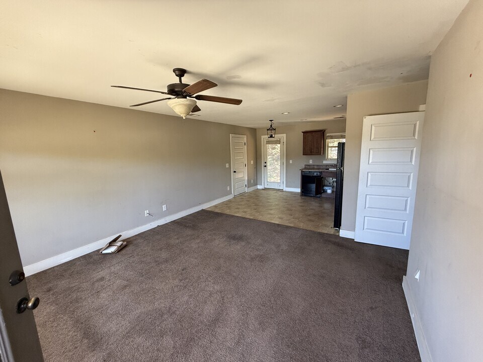11495 Jace Ave in Vance, AL - Building Photo