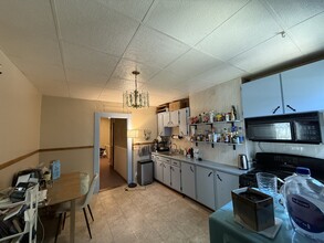 392 Windsor St in Cambridge, MA - Building Photo - Building Photo