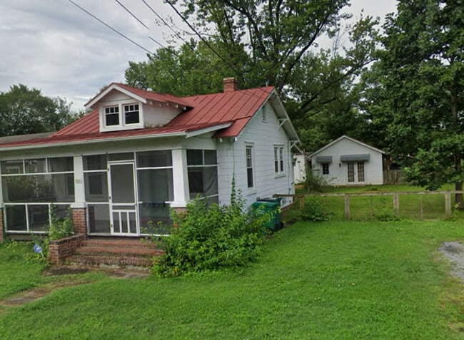 property at 5212 Futura Ave