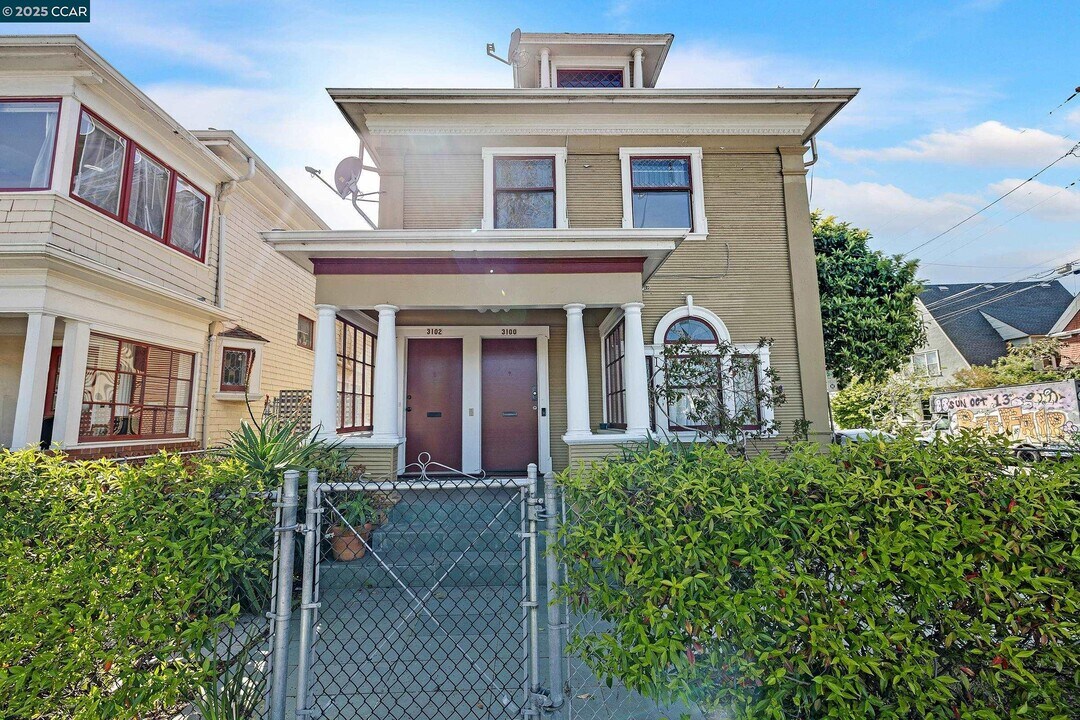 3102 Martin Luther King Jr Way in Berkeley, CA - Building Photo