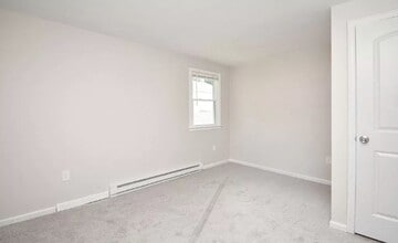 25 Gladstone St in Springfield, MA - Building Photo - Building Photo