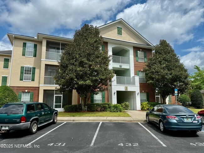 property at 785 Oakleaf Plantation Pkwy