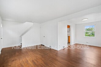 5034 Ampere St in Pittsburgh, PA - Building Photo - Building Photo