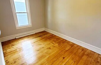 850 Fulton St W in Grand Rapids, MI - Building Photo - Building Photo