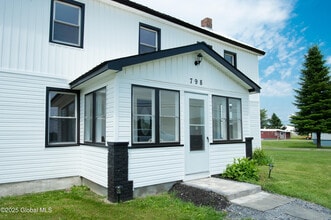 798 NY-29 in Broadalbin, NY - Building Photo - Building Photo