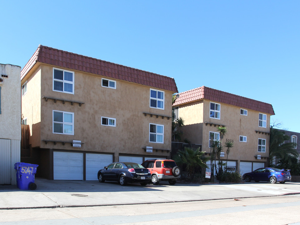 Port Au Fina in San Diego, CA - Foto de edificio