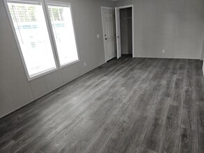 9614 Seaway Dr in Algonac, MI - Building Photo - Building Photo