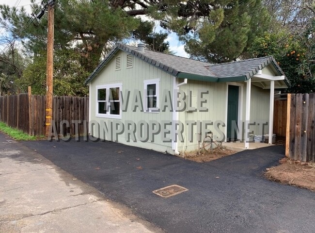 property at 113 Doyle St