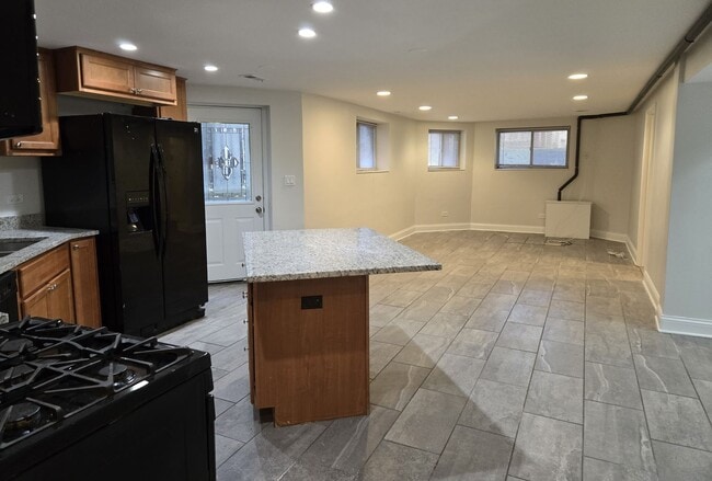 property at 4341 N Francisco Ave
