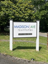 Madison Avenue Townhomes in Athens, TN - Building Photo - Building Photo