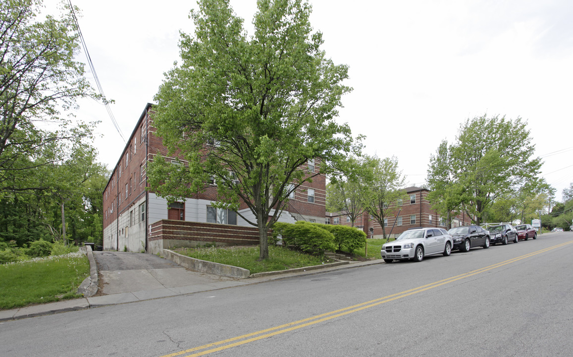 Asmann Apartments in Cincinnati, OH - Building Photo